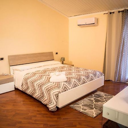 Hotel Lonatino Lonato Luaran gambar